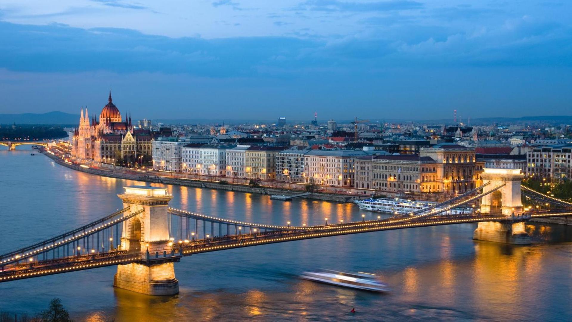 Little Americas Opera Apartments Budapest Exterior photo